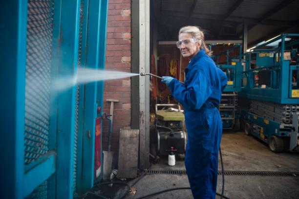 Best Graffiti Removal  in Melvindale, MI